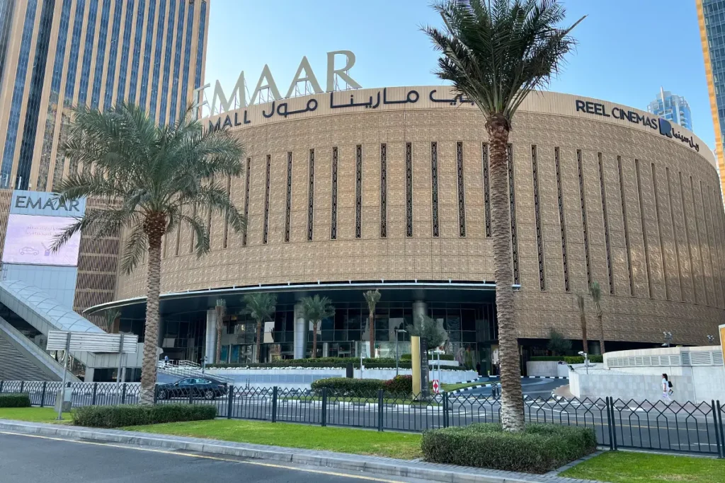 Visit the Dubai Marina Mall